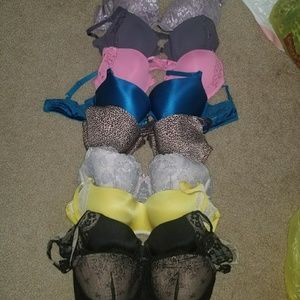 9 bras